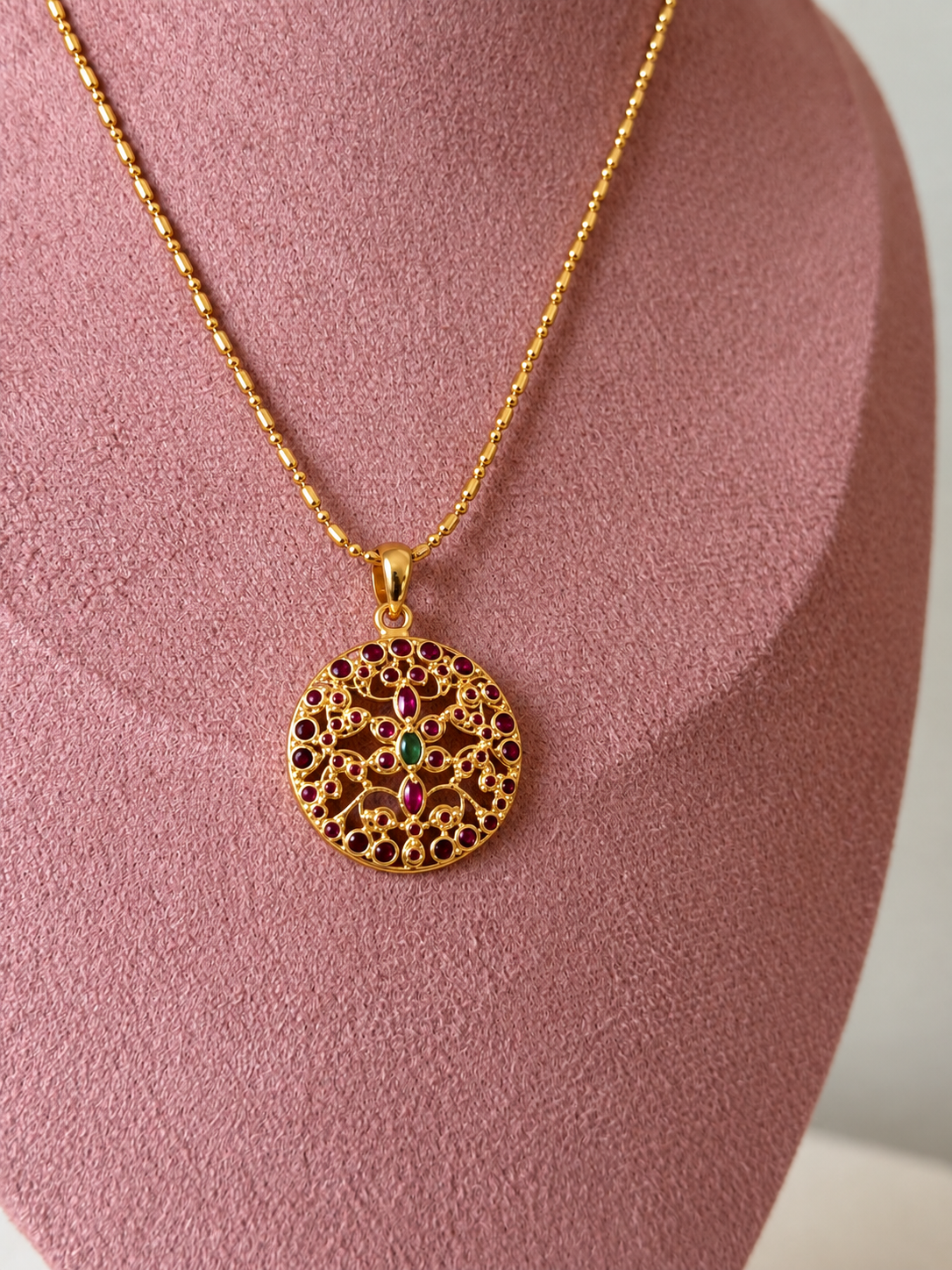 Nira Pendant